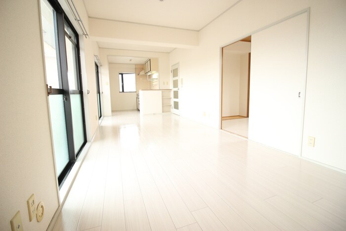 物件内観写真8　(居室)