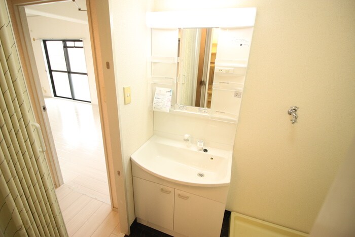 物件内観写真12　(洗面)