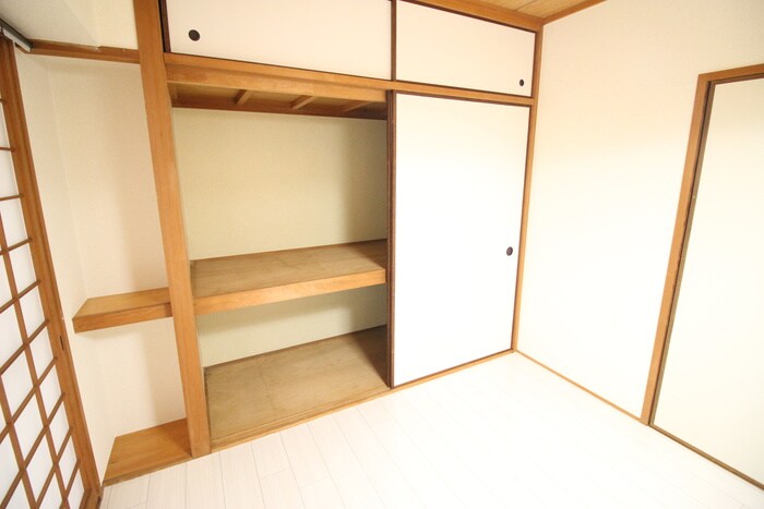 物件内観写真16　(収納)