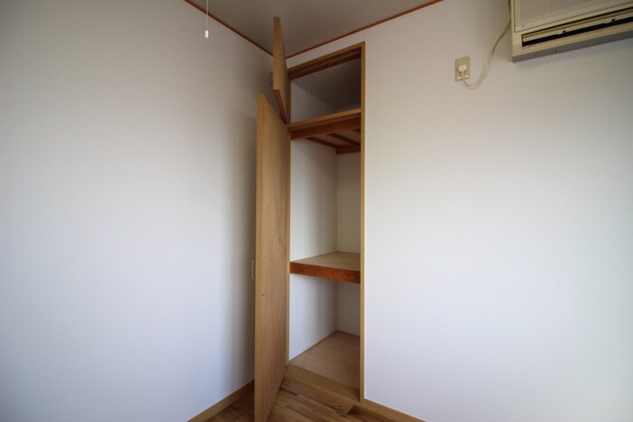 物件内観写真15　(収納)
