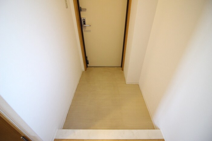 物件内観写真22　(玄関)