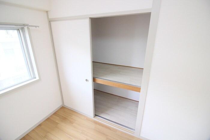 物件内観写真15　(収納)
