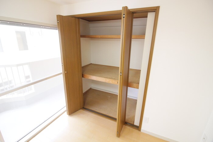 物件内観写真16　(収納)