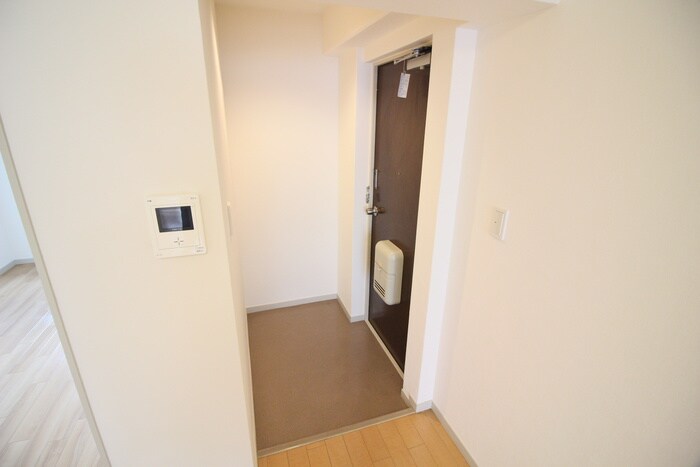 物件内観写真17　(玄関)