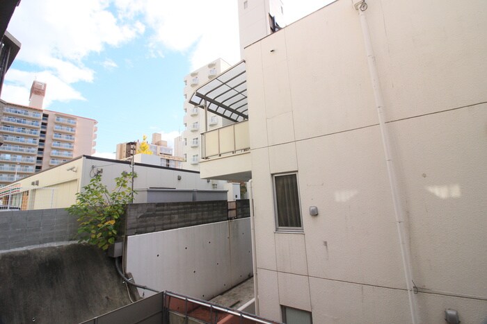 物件内観写真22　(室内からの展望)