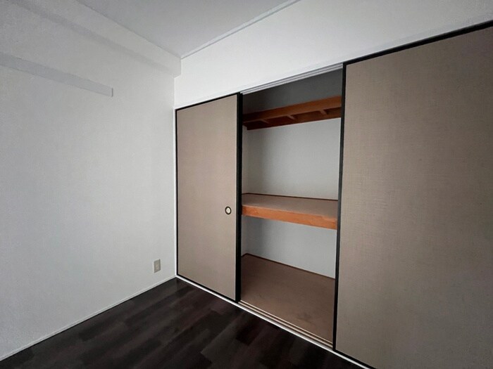 物件内観写真18　(収納)