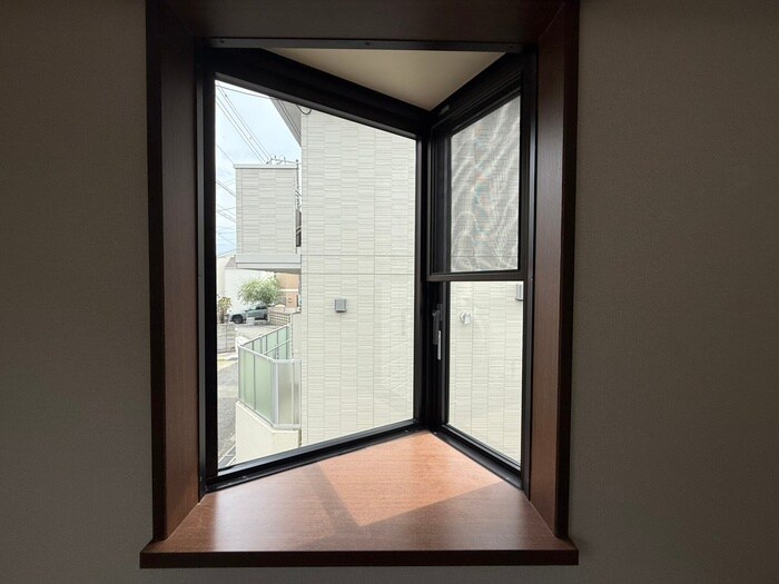 物件内観写真17　(室内からの展望)