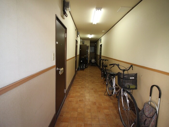 物件外観写真4　(建物設備)