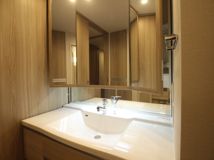 物件内観写真11　(洗面)