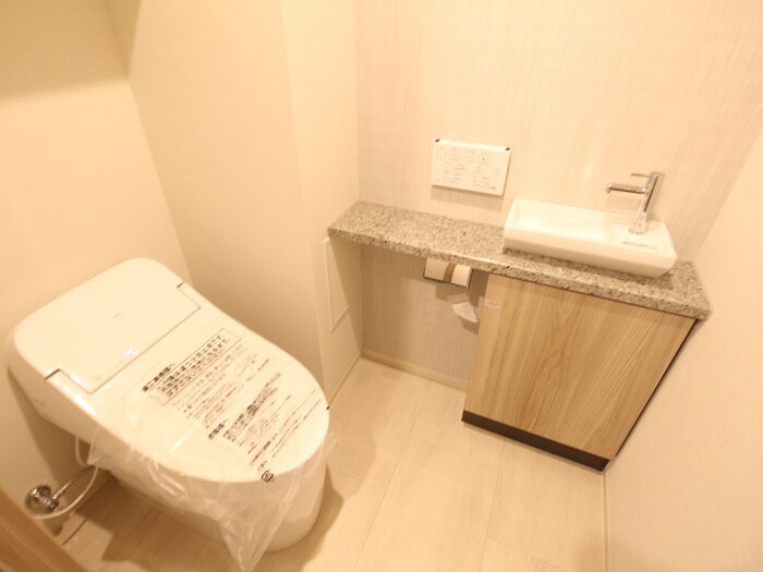 物件内観写真13　(トイレ)