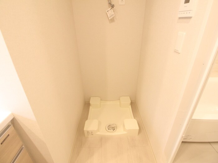 物件内観写真17　(洗濯機置場)