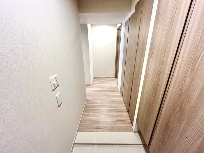 物件内観写真18　(廊下)