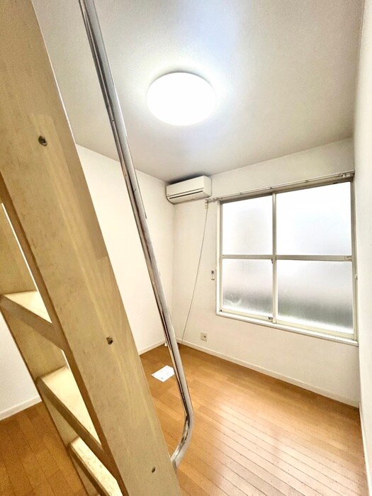 物件内観写真13　(居室)