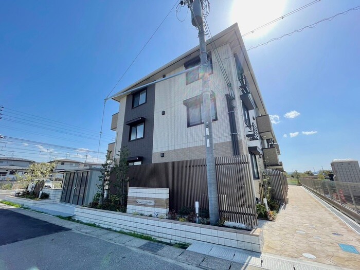 物件外観写真2　(外観写真)