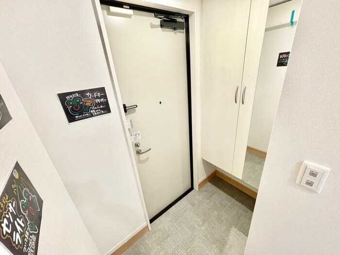 物件内観写真14　(玄関)
