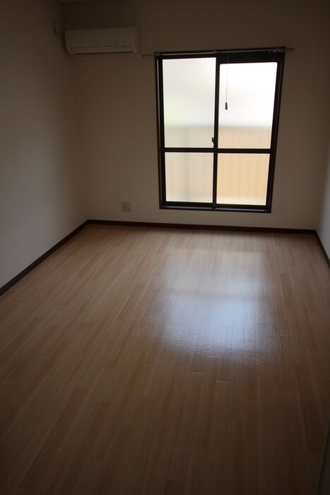 物件内観写真14　(居室)
