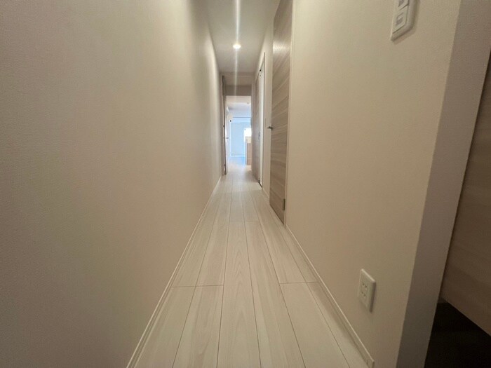 物件内観写真16　(廊下)