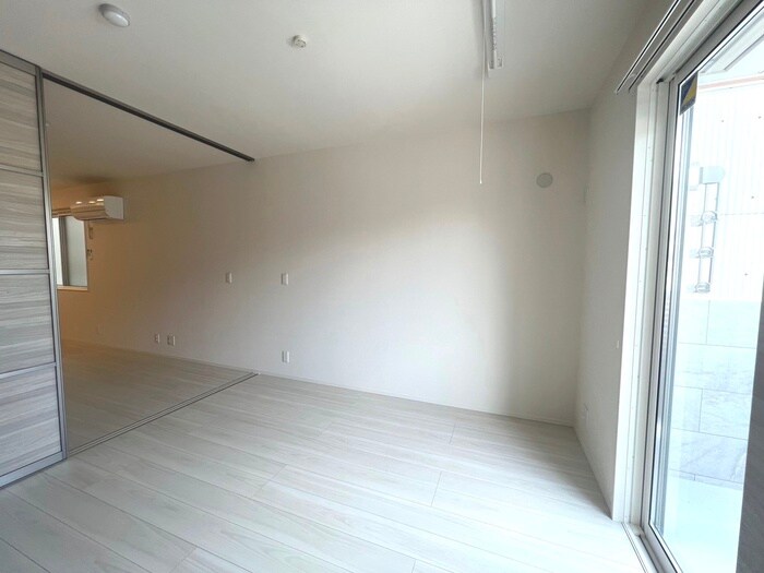 物件内観写真21　(居室)