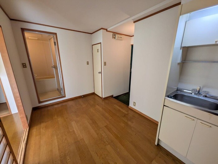 物件内観写真10　(居室)