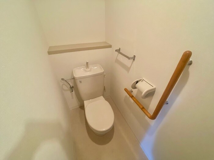 物件内観写真10　(トイレ)