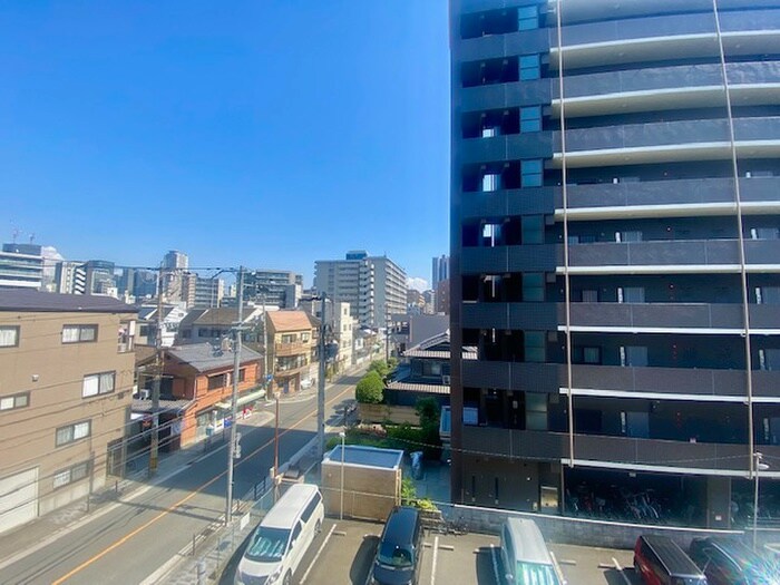 物件内観写真16　(室内からの展望)