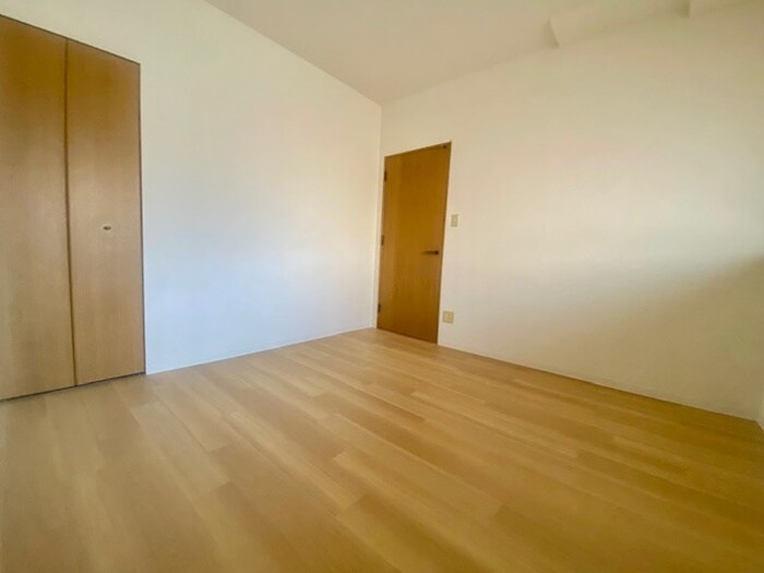 物件内観写真19　(居室)