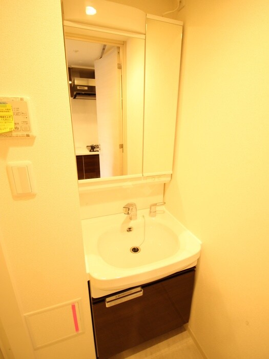 物件内観写真9　(洗面)