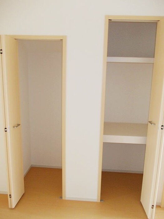 物件内観写真6　(収納)