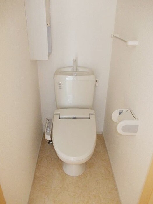 物件内観写真9　(トイレ)