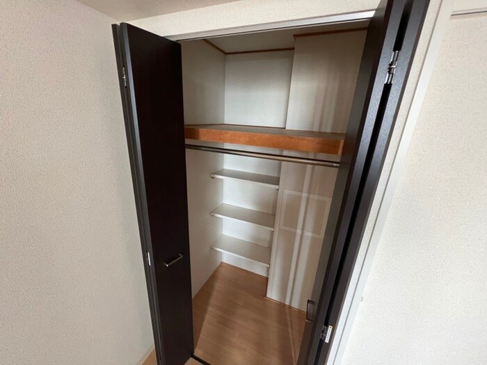 物件内観写真13　(収納)