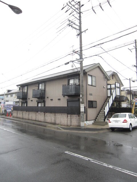 エスタシオン泉川の物件外観写真