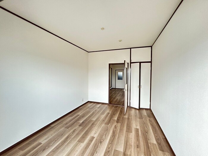 物件内観写真9　(居室)