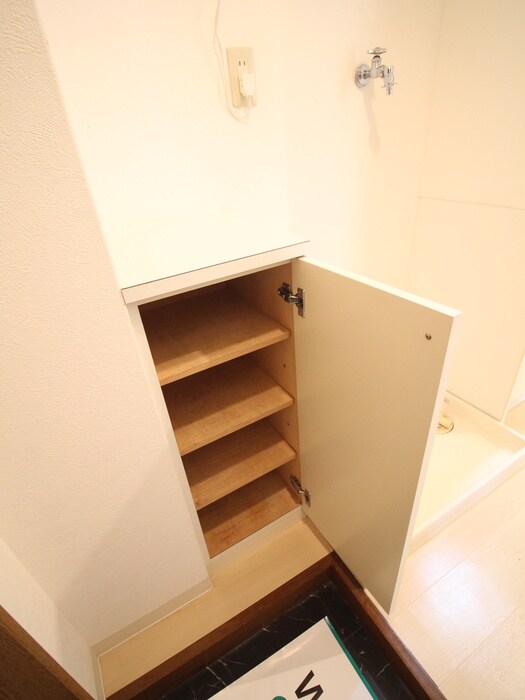 物件内観写真19　(靴箱)