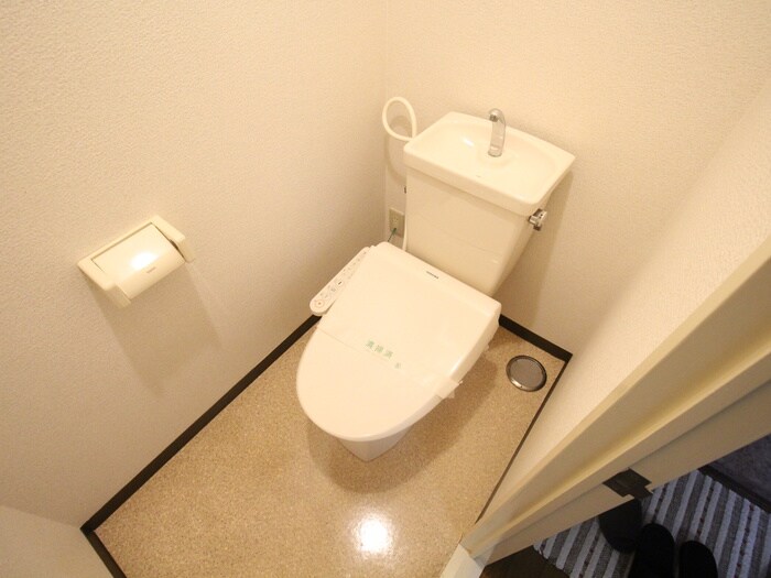 物件内観写真14　(トイレ)