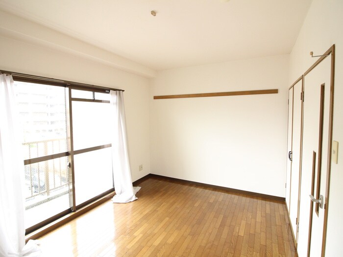 物件内観写真10　(居室)