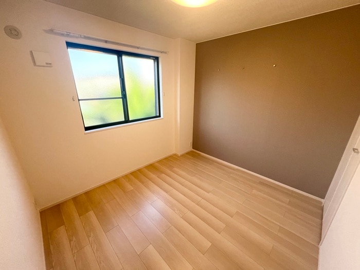 物件内観写真4　(居室)