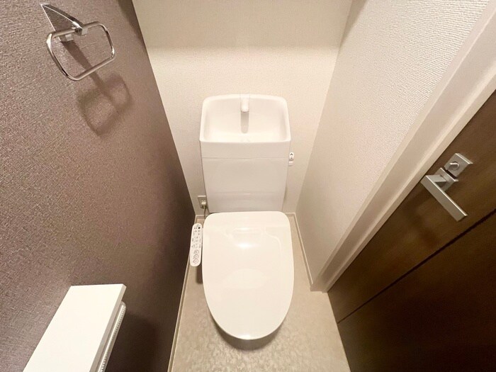 物件内観写真9　(トイレ)