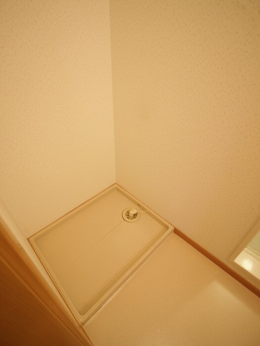 物件内観写真20　(洗濯機置場)