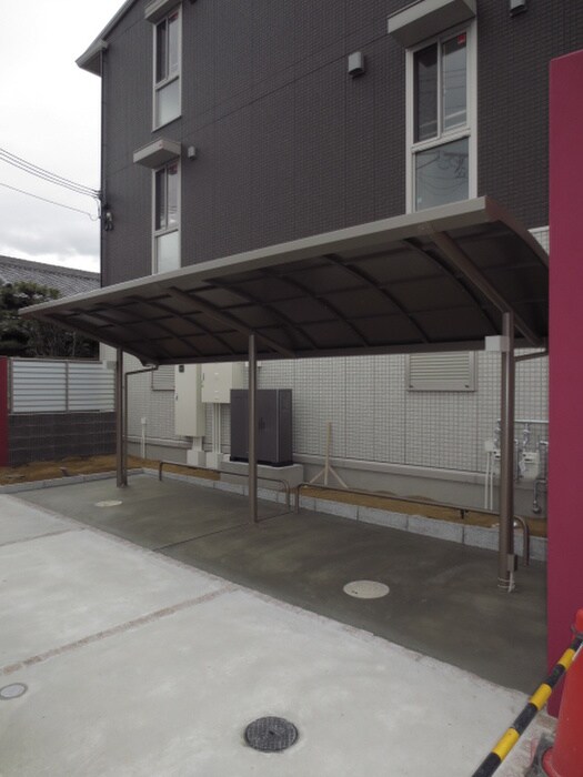 物件外観写真6　(駐輪場)