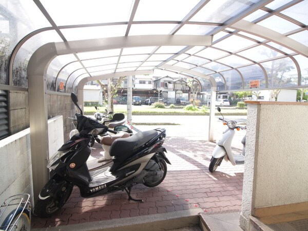 バイク置き場