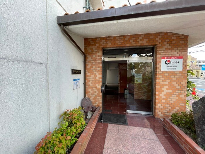 物件外観写真6　(建物設備)