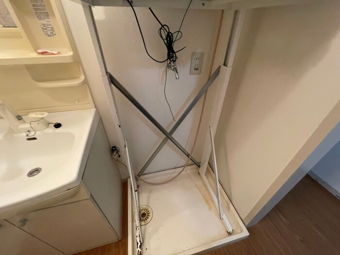 物件内観写真15　(洗濯機置場)