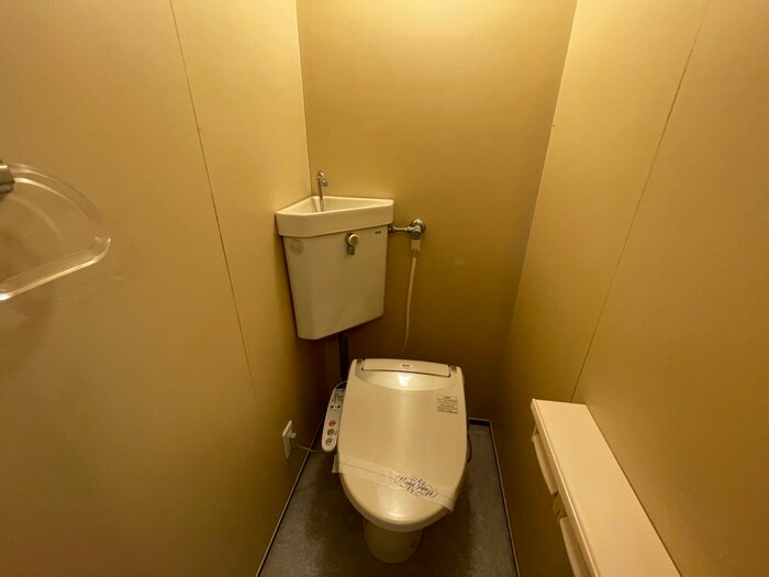 物件内観写真16　(トイレ)