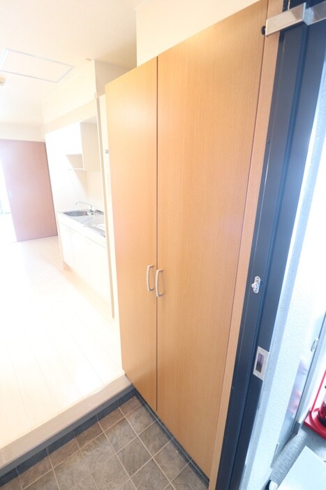 物件内観写真15　(靴箱)