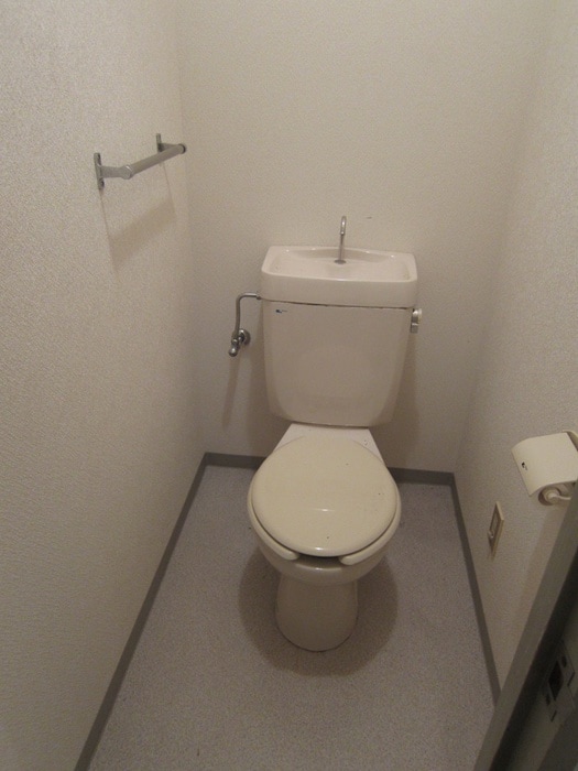 物件内観写真12　(トイレ)