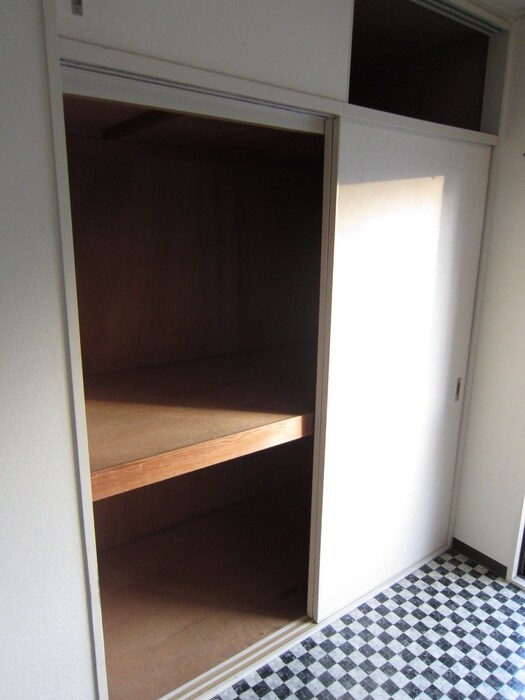 物件内観写真14　(収納)