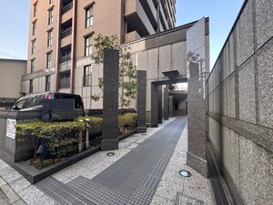 ｺｽﾓ烏丸御池ｸﾞﾚｲｽﾌｫﾙﾑ（103）外観写真