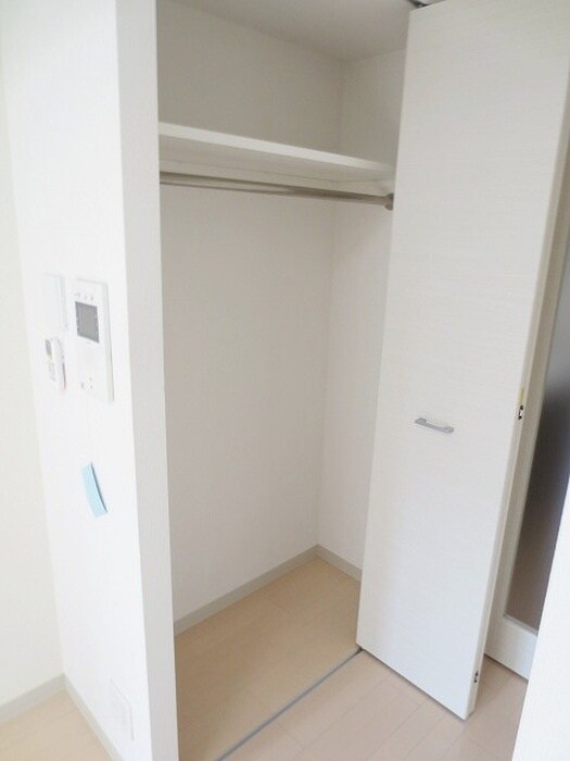物件内観写真13　(収納)