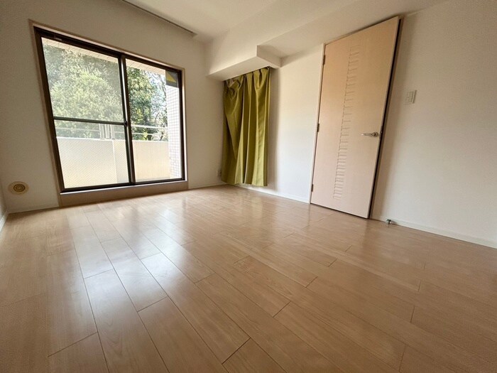 物件内観写真17　(居室)