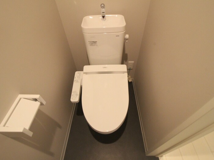 物件内観写真12　(トイレ)